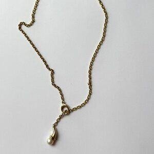 Adjustable Gold and Pearl Chain Necklace